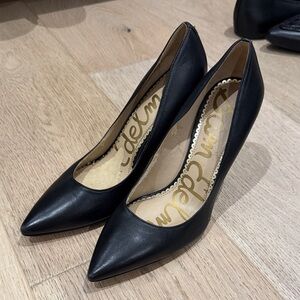 Sam Edelman Black Pointed-Toe Leather Heels